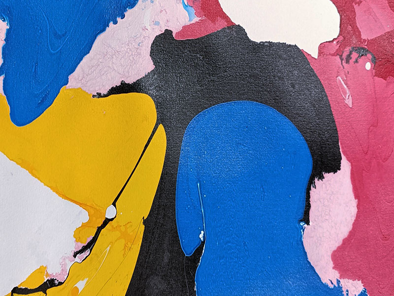 Couleurs Surprises : une exposition à découvrir à la médiathèque de Plomelin