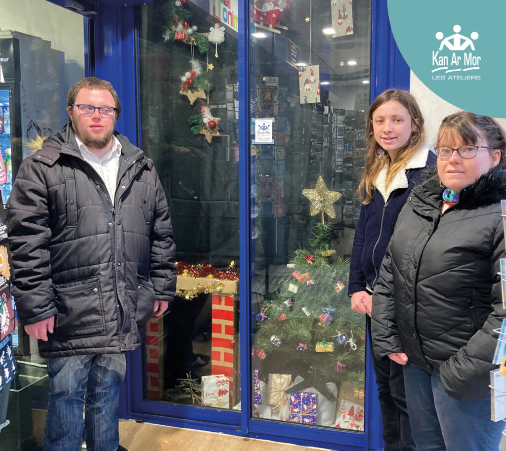 VITRINE DE NOËL – MAISON DE LA PRESSE À DOUARNENEZ